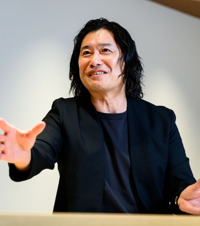 橘 鉄平氏